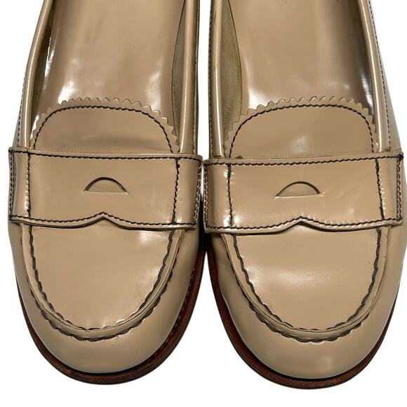Prada Wmns 36 US 6 Tan Patent Driving Loafer Shoes Quiet Luxury Designer Flats - Picture 1 of 8